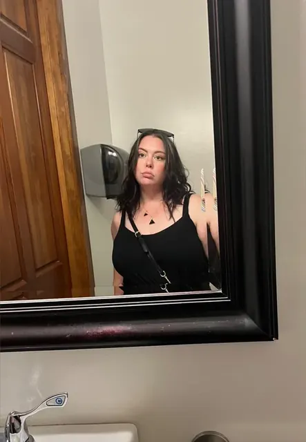 Ava/Astoria OnlyFans Brunette Creator