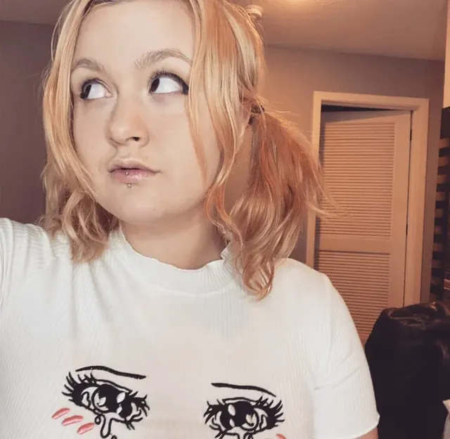 Averydoll21 OnlyFans NSFW content creator