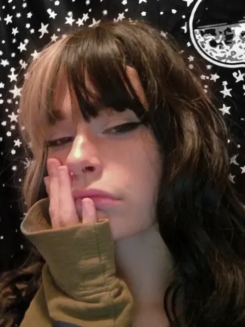 Ambrosia on OnlyFans with exclusive content