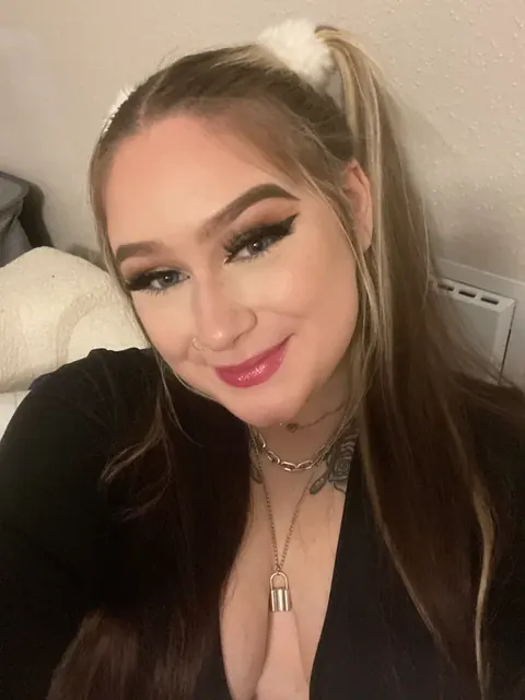 Princess Hailey OnlyFans tattooed brunette