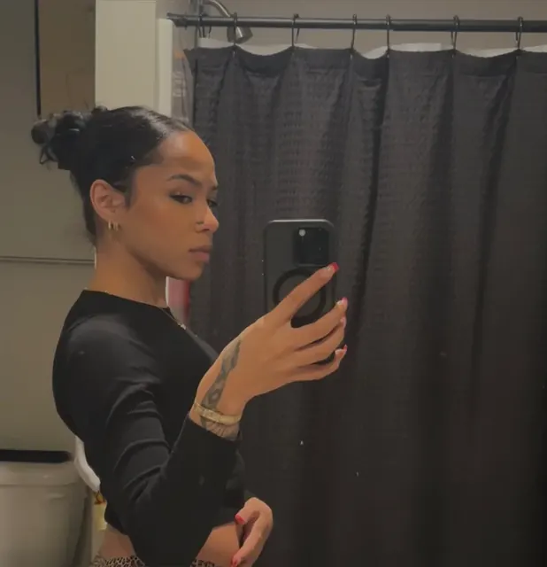 baecia OnlyFans creator with solo content