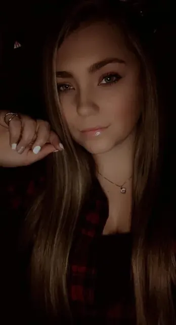 Beach Babez OnlyFans creator with stunning visuals