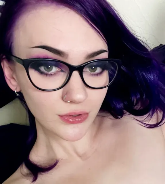 Bealz OnlyFans creator with unique content