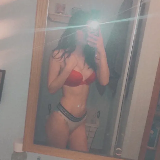 Becca Monroe OnlyFans creator with lingerie photos