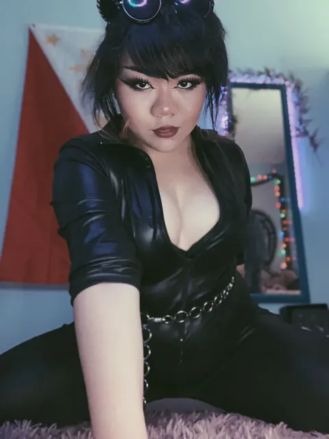 Julz OnlyFans Curvy Cosplay Creator