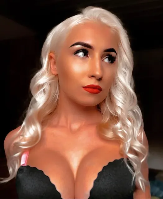 Belinda_blond OnlyFans custom model