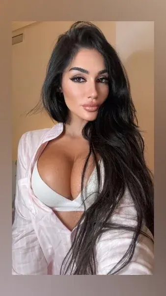 belledollfree OnlyFans creator with unique content
