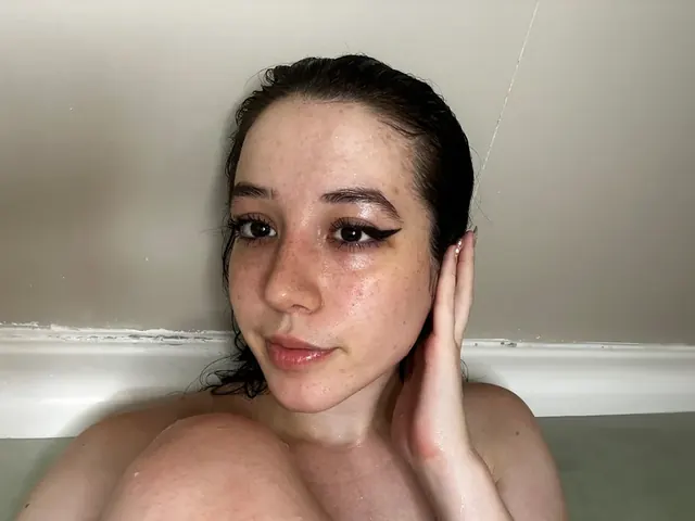 bemelody OnlyFans playful girlfriend experience