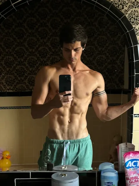 Ben Masters OnlyFans creator doing bad things