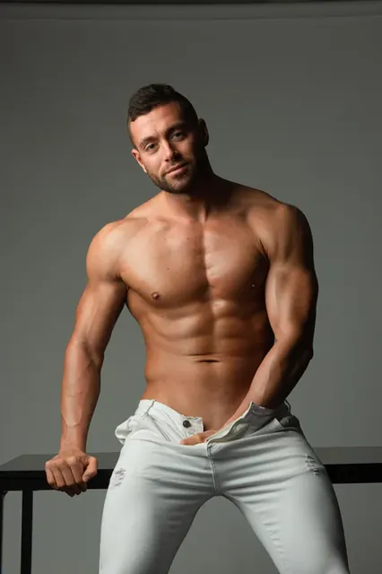 Bertmur OnlyFans male model from Spain