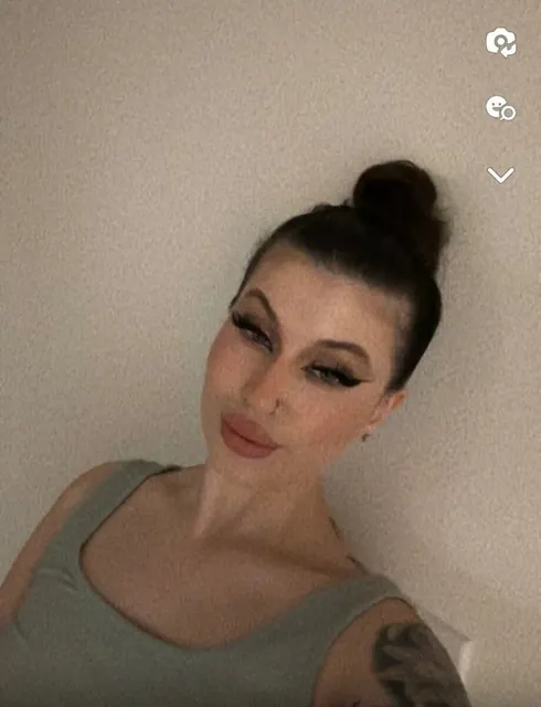 Bianca OnlyFans creator with engaging content
