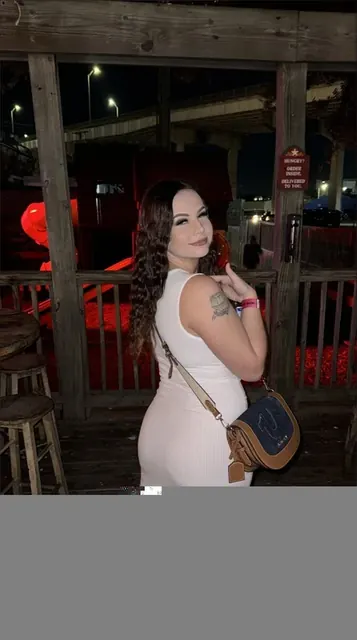 big booty baby OnlyFans creator with engaging content