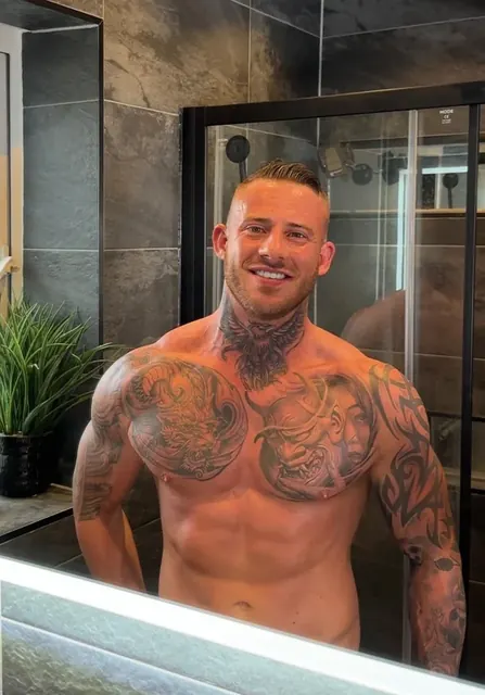 BigLiamxxx OnlyFans creator with engaging content