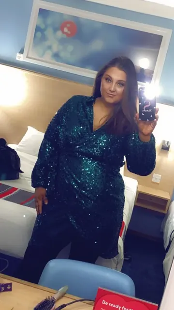 Samm OnlyFans Scottish lass with enticing photos