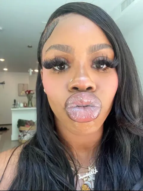 Biiggjuiccyfruit OnlyFans with black hair