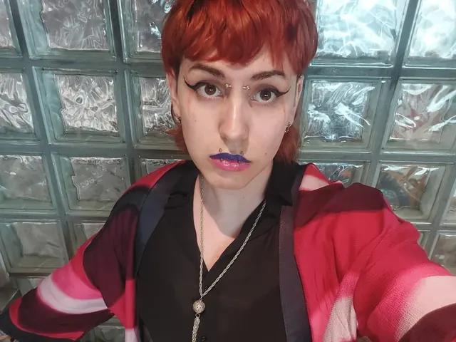 Bippo OnlyFans creator with charming content
