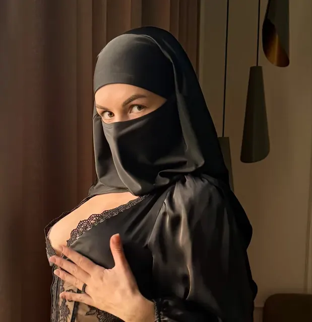 GALA BLACK OnlyFans creator with a seductive style