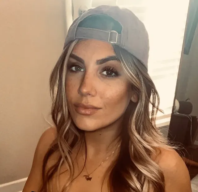 Boujjjjeeee OnlyFans Y2K girl