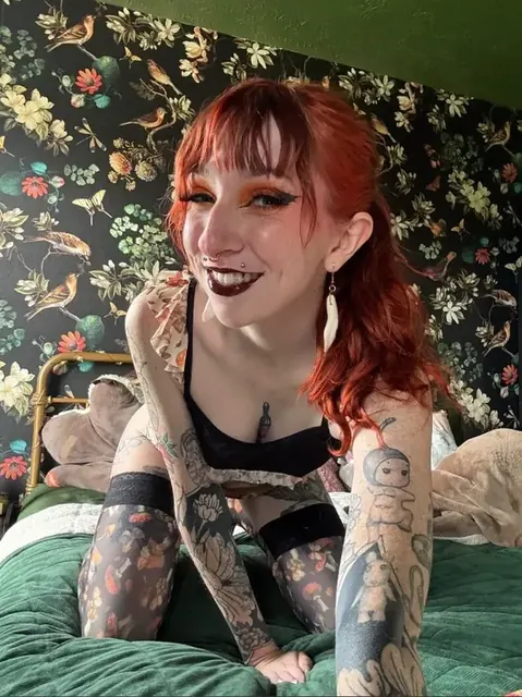 Astrid OnlyFans tattooed alternative model