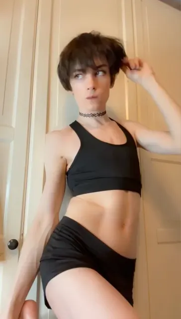 boixd27 OnlyFans catboy cosplay creator