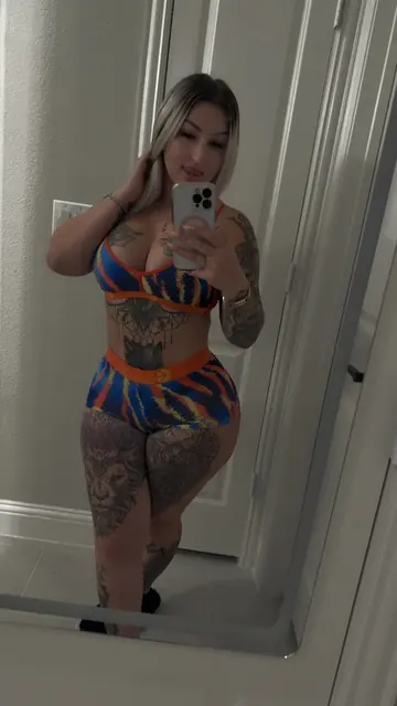 Queen Bubbles OnlyFans playful tease experience
