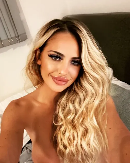 Eva Boss OnlyFans creator with exclusive content