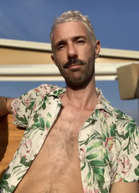 Bottomkinkyfree OnlyFans exclusive profile