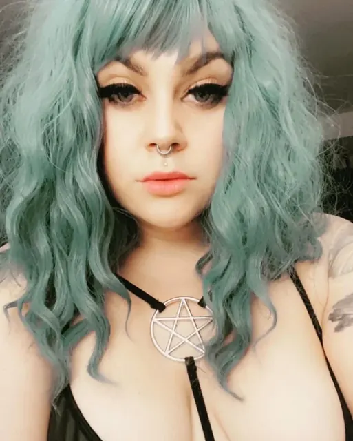 Breenightlyxx OnlyFans tattooed and pierced creator