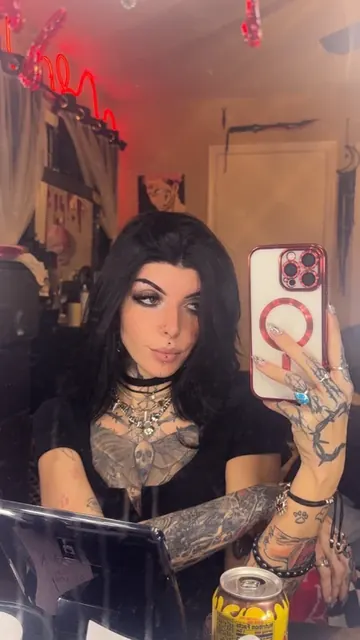 breee OnlyFans creator with a quirky personality