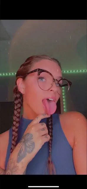 Brittany Jenay OnlyFans tattooed brunette