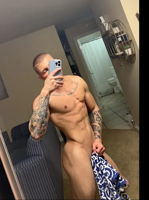 Brockperry OnlyFans creator with exclusive content