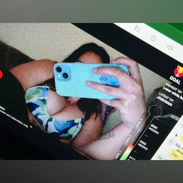Mamita Glow OnlyFans bratty tattooed creator