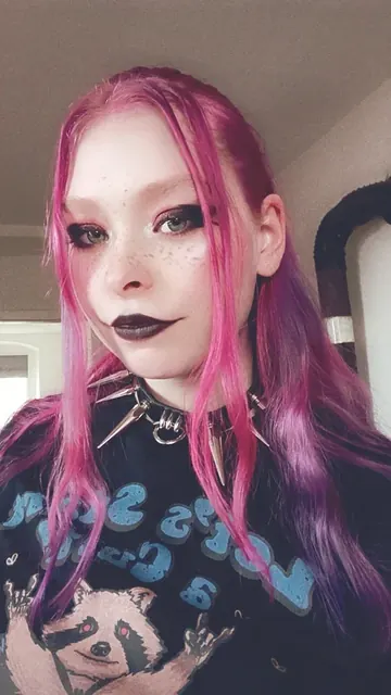 Bubbles OnlyFans aesthetic content creator