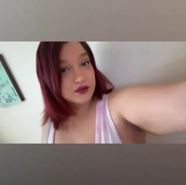 Bubblespopbaby OnlyFans playful content creator