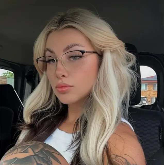 Ren on OnlyFans bug tatted girl