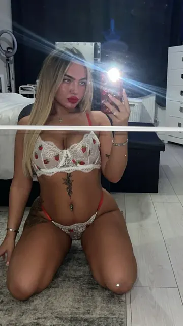 Caoimheeee OnlyFans Glamorous Creator