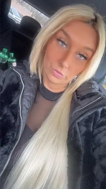 Cash OnlyFans creator with tattoos