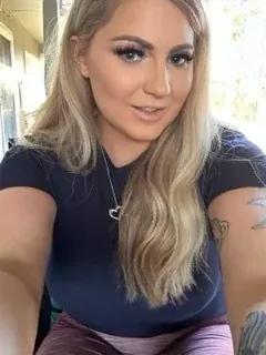 Munica Cooley OnlyFans exclusive modeling content