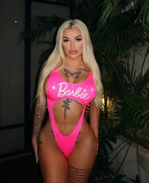 Chanel Snow OnlyFans Blonde Glamorous