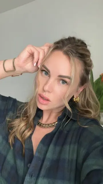 Anna Charming OnlyFans creator with engaging content
