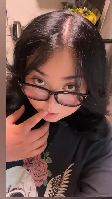 Vigil OnlyFans creator with glasses