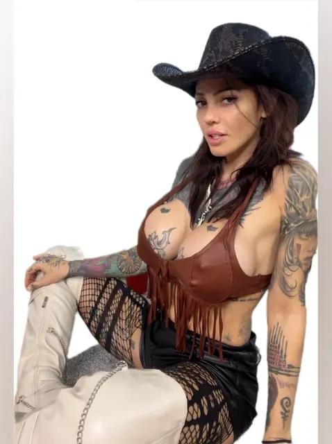 Cherokeesavage OnlyFans creator with exclusive content