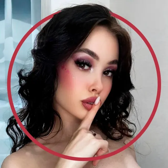 Cherry AM OnlyFans creator with engaging personality.