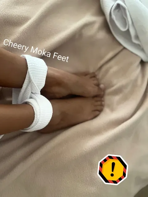 Elleny Thalie T OnlyFans creator with engaging content