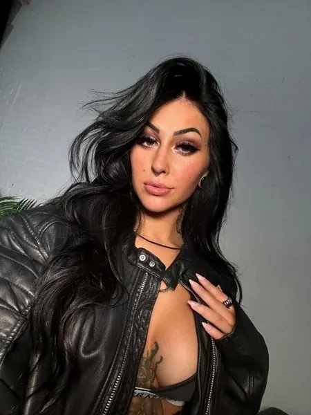 chloclove OnlyFans creator with playful personality