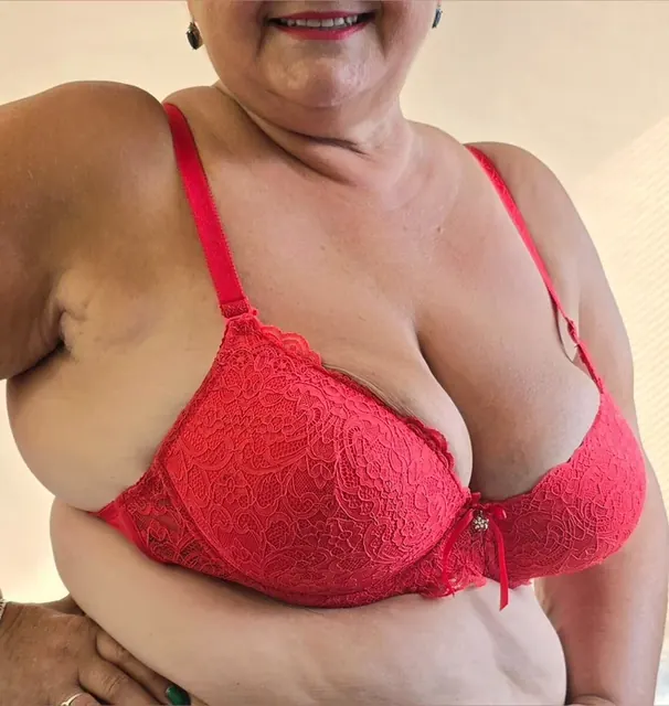 Camilla OnlyFans creator with captivating content