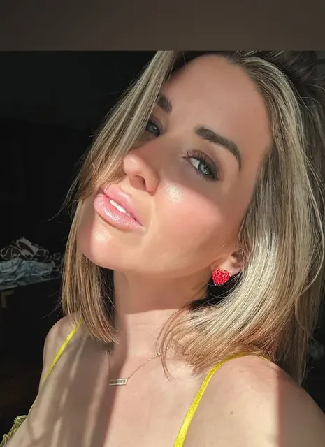Claireraefree OnlyFans couple
