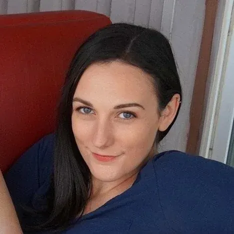 Clara Dee OnlyFans premium creator with exclusive videos
