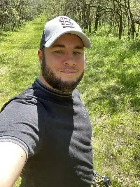 Classiccarjamo OnlyFans guy who enjoys cars