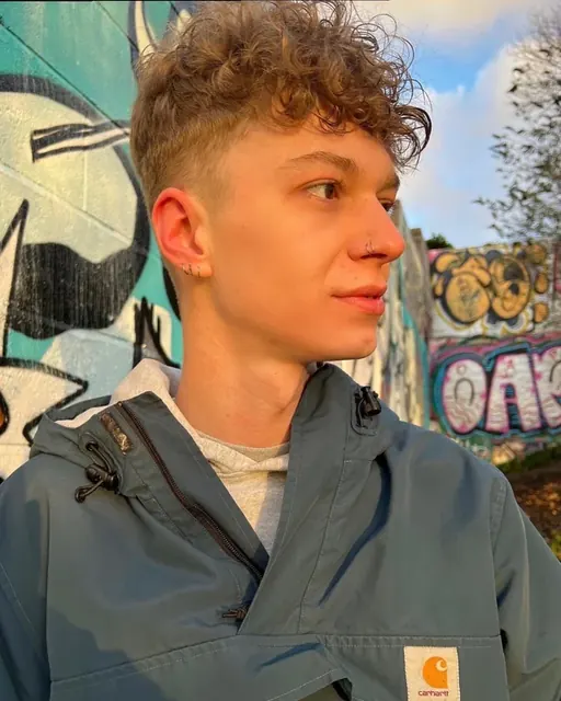 Codyblackx OnlyFans British Vers Twink